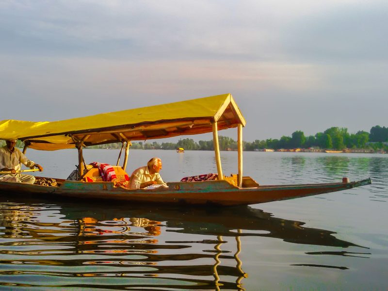 Shekara in dal lake srinager